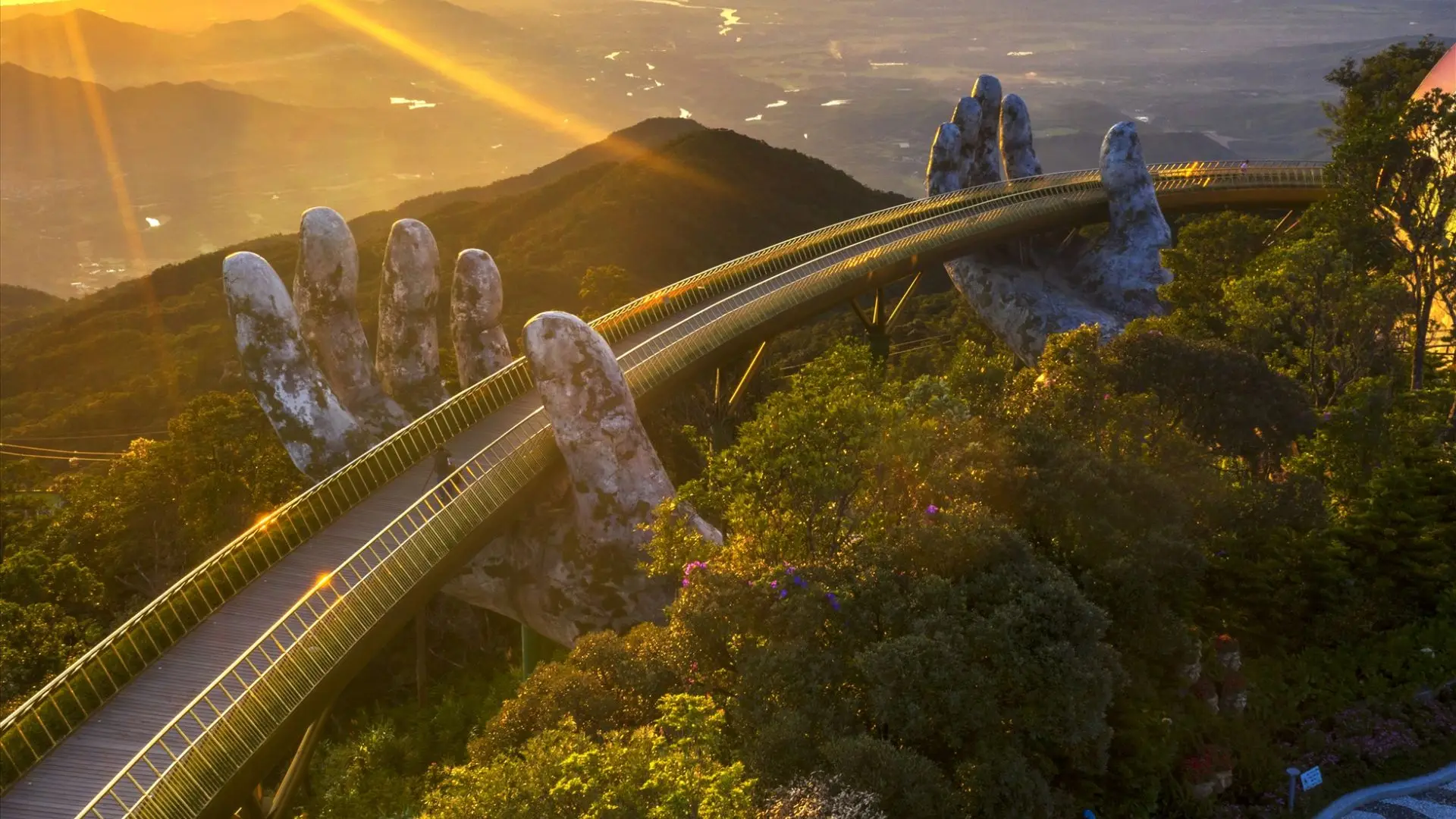 Cầu Vàng Bà Nà Hills vé máy bay Cần Thơ Đà Nẵng giá rẻ