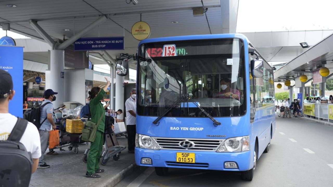 Di chuyển từ trung tâm Sài Gòn đến sân bay Tân Sơn Nhất nhanh chóng